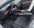 Серый Мерседес Е-Класс, объемом двигателя 2.1 л и пробегом 330 тыс. км за 6200 $, фото 2 на Automoto.ua