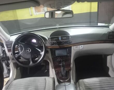 Сірий Мерседес Е-Клас, об'ємом двигуна 2.1 л та пробігом 324 тис. км за 5300 $, фото 6 на Automoto.ua