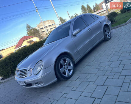 Сірий Мерседес Е-Клас, об'ємом двигуна 2.69 л та пробігом 350 тис. км за 5599 $, фото 2 на Automoto.ua