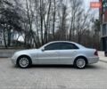 Серый Мерседес Е-Класс, объемом двигателя 2.2 л и пробегом 293 тыс. км за 7900 $, фото 1 на Automoto.ua