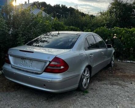 Серый Мерседес Е-Класс, объемом двигателя 3.2 л и пробегом 300 тыс. км за 2600 $, фото 23 на Automoto.ua