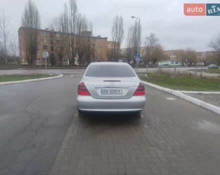 Серый Мерседес Е-Класс, объемом двигателя 2.7 л и пробегом 300 тыс. км за 6500 $, фото 2 на Automoto.ua
