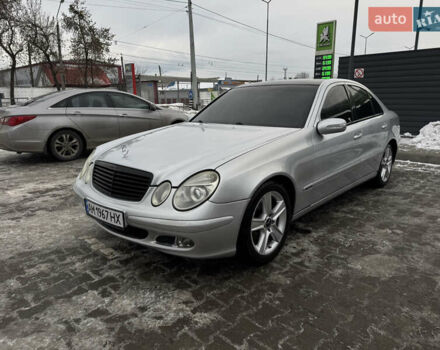 Серый Мерседес Е-Класс, объемом двигателя 2.2 л и пробегом 360 тыс. км за 6000 $, фото 2 на Automoto.ua