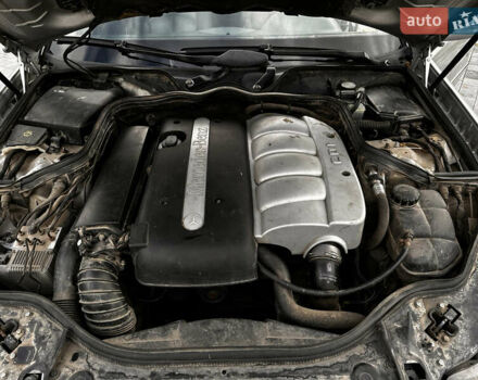 Серый Мерседес Е-Класс, объемом двигателя 2.2 л и пробегом 360 тыс. км за 5450 $, фото 50 на Automoto.ua