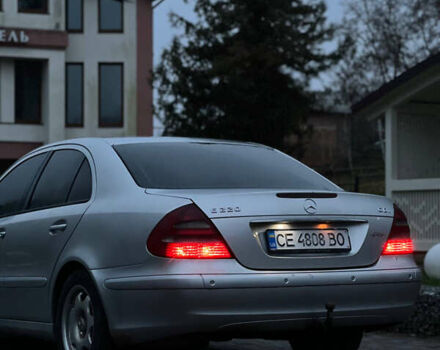 Серый Мерседес Е-Класс, объемом двигателя 2.2 л и пробегом 356 тыс. км за 5399 $, фото 5 на Automoto.ua