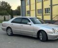 Серый Мерседес Е-Класс, объемом двигателя 2.2 л и пробегом 348 тыс. км за 3000 $, фото 1 на Automoto.ua