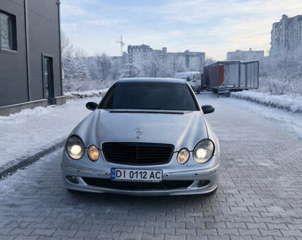 Серый Мерседес Е-Класс, объемом двигателя 2.2 л и пробегом 384 тыс. км за 6999 $, фото 1 на Automoto.ua