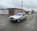 Серый Мерседес Е-Класс, объемом двигателя 2.1 л и пробегом 100 тыс. км за 3200 $, фото 1 на Automoto.ua