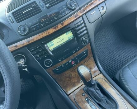 Серый Мерседес Е-Класс, объемом двигателя 2.7 л и пробегом 349 тыс. км за 5600 $, фото 18 на Automoto.ua