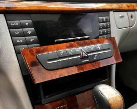 Серый Мерседес Е-Класс, объемом двигателя 2.2 л и пробегом 360 тыс. км за 5450 $, фото 35 на Automoto.ua