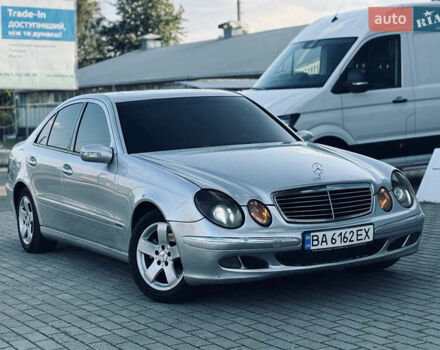 Серый Мерседес Е-Класс, объемом двигателя 2.8 л и пробегом 350 тыс. км за 3950 $, фото 10 на Automoto.ua