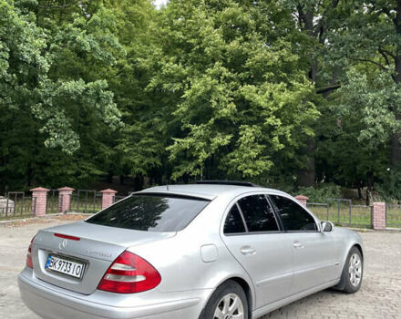 Сірий Мерседес Е-Клас, об'ємом двигуна 1.8 л та пробігом 320 тис. км за 6300 $, фото 2 на Automoto.ua