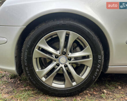 Сірий Мерседес Е-Клас, об'ємом двигуна 2.69 л та пробігом 315 тис. км за 5500 $, фото 57 на Automoto.ua