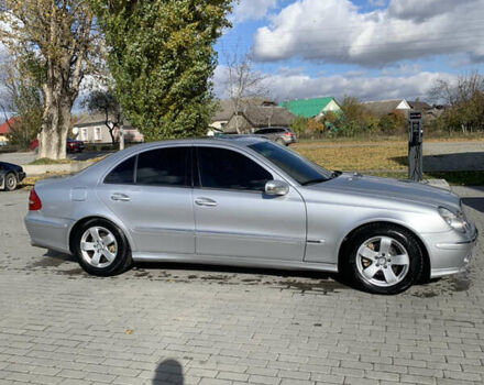 Серый Мерседес Е-Класс, объемом двигателя 2.4 л и пробегом 320 тыс. км за 5300 $, фото 2 на Automoto.ua