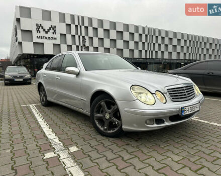 Серый Мерседес Е-Класс, объемом двигателя 2.4 л и пробегом 400 тыс. км за 4800 $, фото 1 на Automoto.ua
