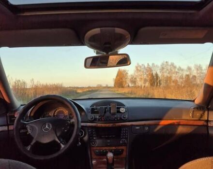 Серый Мерседес Е-Класс, объемом двигателя 2.69 л и пробегом 370 тыс. км за 7500 $, фото 12 на Automoto.ua