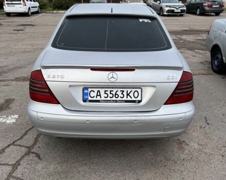 Мерседес Е-Клас 2002 у Черкасах на Automoto.ua Сірий Мерседес Е-Клас, об'ємом двигуна 2.7 л та пробігом 310 тис. км за 6700 $, фото 2 на Automoto.ua