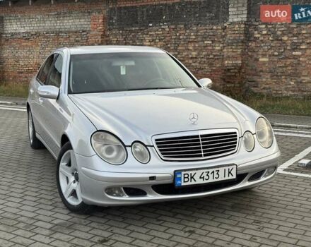 Серый Мерседес Е-Класс, объемом двигателя 2.1 л и пробегом 473 тыс. км за 5750 $, фото 20 на Automoto.ua