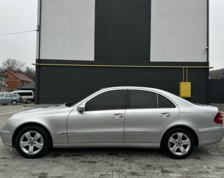 Серый Мерседес Е-Класс, объемом двигателя 2.7 л и пробегом 270 тыс. км за 5950 $, фото 1 на Automoto.ua