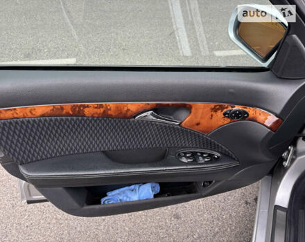 Сірий Мерседес Е-Клас, об'ємом двигуна 2.2 л та пробігом 361 тис. км за 7000 $, фото 19 на Automoto.ua