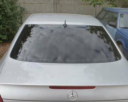 Серый Мерседес Е-Класс, объемом двигателя 2.15 л и пробегом 391 тыс. км за 4000 $, фото 10 на Automoto.ua