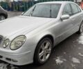 Сірий Мерседес Е-Клас, об'ємом двигуна 2.2 л та пробігом 490 тис. км за 6500 $, фото 1 на Automoto.ua
