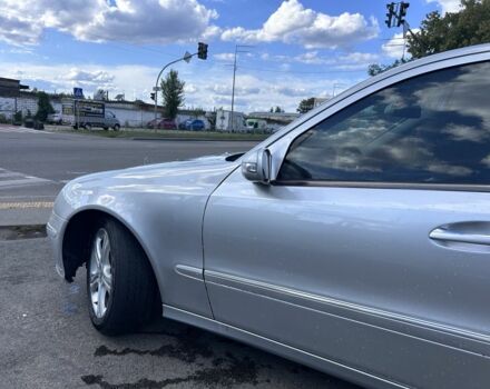 Серый Мерседес Е-Класс, объемом двигателя 3.2 л и пробегом 350 тыс. км за 6150 $, фото 2 на Automoto.ua