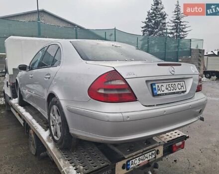 Серый Мерседес Е-Класс, объемом двигателя 2.69 л и пробегом 300 тыс. км за 4200 $, фото 1 на Automoto.ua