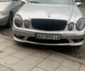 Сірий Мерседес Е-Клас, об'ємом двигуна 3.2 л та пробігом 300 тис. км за 5800 $, фото 1 на Automoto.ua