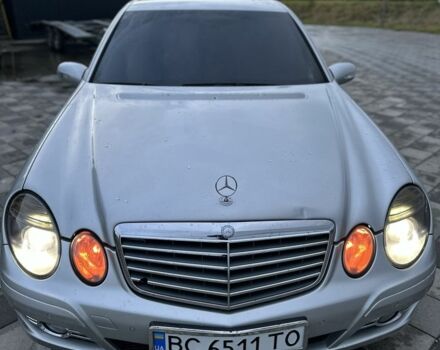 Сірий Мерседес Е-Клас, об'ємом двигуна 2.1 л та пробігом 374 тис. км за 6600 $, фото 2 на Automoto.ua