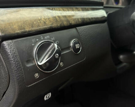 Серый Мерседес Е-Класс, объемом двигателя 3.22 л и пробегом 350 тыс. км за 5999 $, фото 17 на Automoto.ua