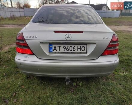 Мерседес Е-Класс 2003 в Коломые на Automoto.ua Серый Мерседес Е-Класс, объемом двигателя 2.2 л и пробегом 420 тыс. км за 5600 $, фото 2 на Automoto.ua