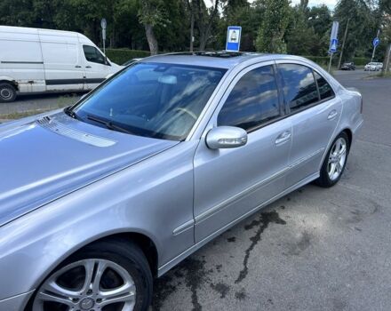 Серый Мерседес Е-Класс, объемом двигателя 3.2 л и пробегом 350 тыс. км за 6150 $, фото 1 на Automoto.ua