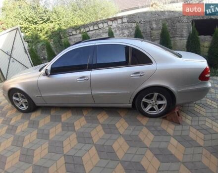 Мерседес Е-Класс 2003 в Сваляве на Automoto.ua Серый Мерседес Е-Класс, объемом двигателя 2.6 л и пробегом 249 тыс. км за 5700 $, фото 5 на Automoto.ua