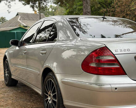 Серый Мерседес Е-Класс, объемом двигателя 3.2 л и пробегом 370 тыс. км за 7200 $, фото 4 на Automoto.ua