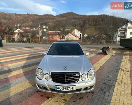 Серый Мерседес Е-Класс, объемом двигателя 4 л и пробегом 372 тыс. км за 6400 $, фото 13 на Automoto.ua