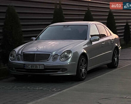 Серый Мерседес Е-Класс, объемом двигателя 3.22 л и пробегом 350 тыс. км за 6999 $, фото 1 на Automoto.ua