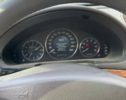 Сірий Мерседес Е-Клас, об'ємом двигуна 2.6 л та пробігом 100 тис. км за 4400 $, фото 4 на Automoto.ua