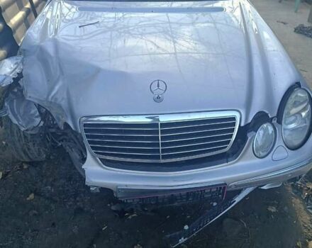 Серый Мерседес Е-Класс, объемом двигателя 2.69 л и пробегом 360 тыс. км за 5000 $, фото 2 на Automoto.ua