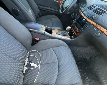 Серый Мерседес Е-Класс, объемом двигателя 2.15 л и пробегом 304 тыс. км за 6700 $, фото 6 на Automoto.ua