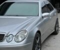 Сірий Мерседес Е-Клас, об'ємом двигуна 2.1 л та пробігом 350 тис. км за 7999 $, фото 1 на Automoto.ua