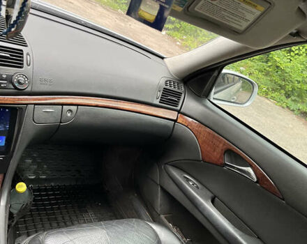 Сірий Мерседес Е-Клас, об'ємом двигуна 2.1 л та пробігом 480 тис. км за 5800 $, фото 12 на Automoto.ua