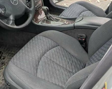 Сірий Мерседес Е-Клас, об'ємом двигуна 2.2 л та пробігом 490 тис. км за 6500 $, фото 7 на Automoto.ua