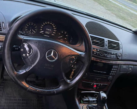 Серый Мерседес Е-Класс, объемом двигателя 2.15 л и пробегом 339 тыс. км за 5500 $, фото 15 на Automoto.ua