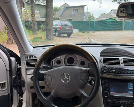 Серый Мерседес Е-Класс, объемом двигателя 3.2 л и пробегом 370 тыс. км за 7200 $, фото 13 на Automoto.ua