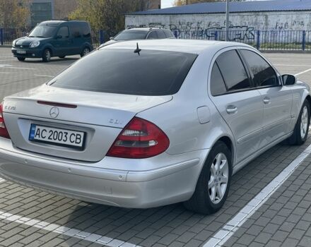 Серый Мерседес Е-Класс, объемом двигателя 2.7 л и пробегом 200 тыс. км за 8000 $, фото 15 на Automoto.ua