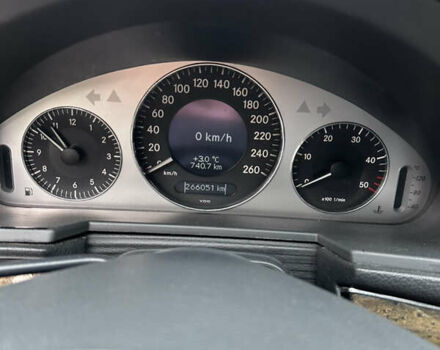 Сірий Мерседес Е-Клас, об'ємом двигуна 2.2 л та пробігом 266 тис. км за 6200 $, фото 7 на Automoto.ua