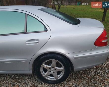 Серый Мерседес Е-Класс, объемом двигателя 1.8 л и пробегом 248 тыс. км за 4800 $, фото 31 на Automoto.ua