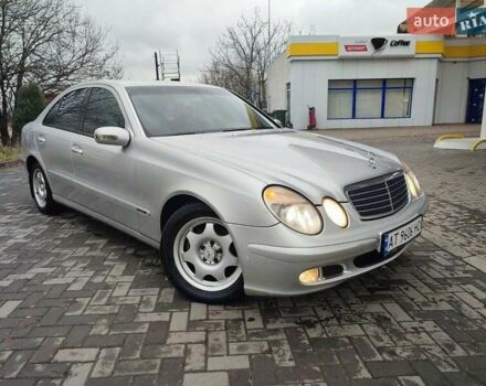 Серый Мерседес Е-Класс, объемом двигателя 2.1 л и пробегом 400 тыс. км за 5300 $, фото 2 на Automoto.ua