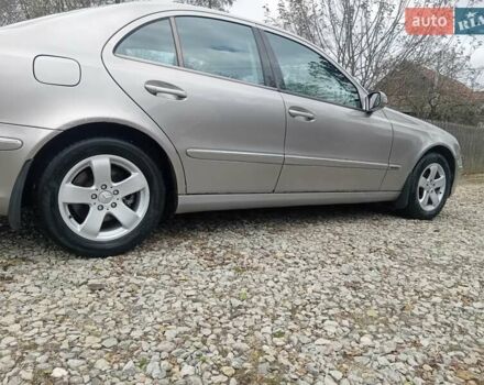 Серый Мерседес Е-Класс, объемом двигателя 2 л и пробегом 359 тыс. км за 5300 $, фото 3 на Automoto.ua